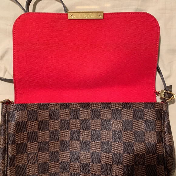 LV Cross Body Bag - Picture 4 of 11